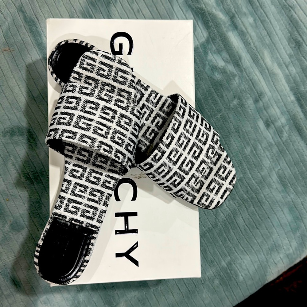 4G Jacquard Flat Sandals